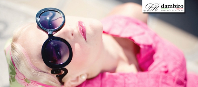Der Shop Dambiro bietet eine sehr große Produktpalette an Düften, Gesichts- und Körperpflege, Wellness-Produkten, Haar-, Hand- und Fußpflege, Sonnenschutz und dekorativer Kosmetik. Der Shop Dambiro bietet eine sehr große Produktpalette an Düften, Gesichts- und Körperpflege, Wellness-Produkten, Haar-, Hand- und Fußpflege, Sonnenschutz und dekorativer Kosmetik.